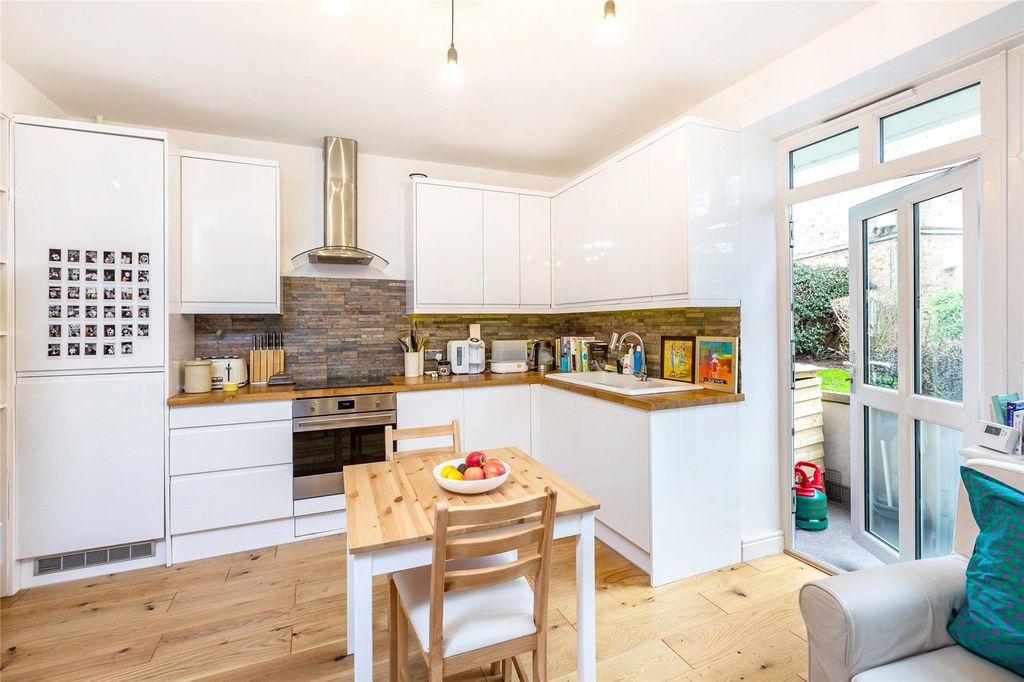 Property photo 3 of 11 Picture No. 07