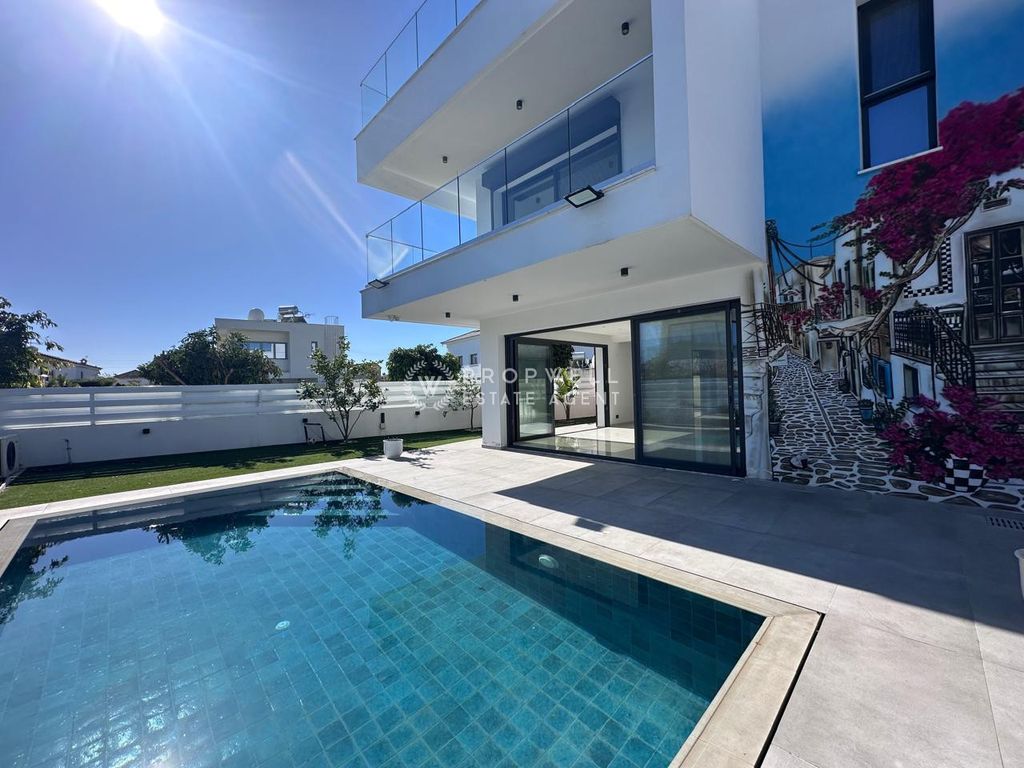 Property photo 1 of 43