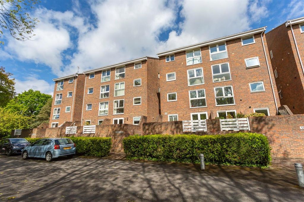 Property photo 1 of 23