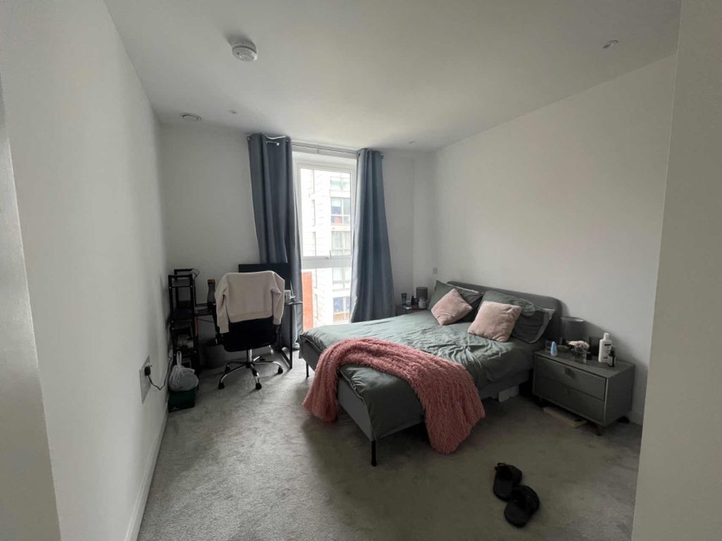 Property photo 3 of 5