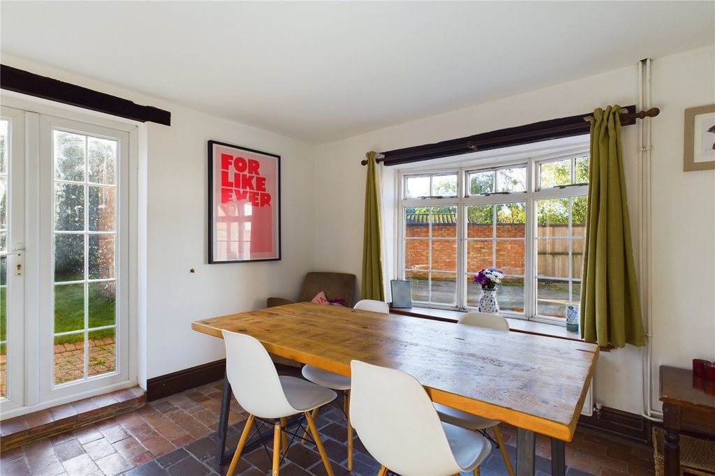 Property photo 3 of 28 Dining Area