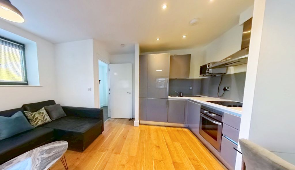 Property photo 3 of 14