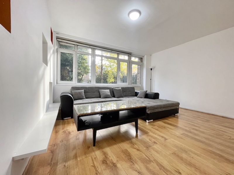 Property photo 1 of 10 Photo 25