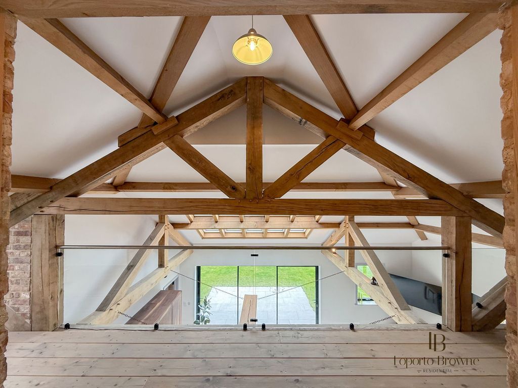 Property photo 1 of 24