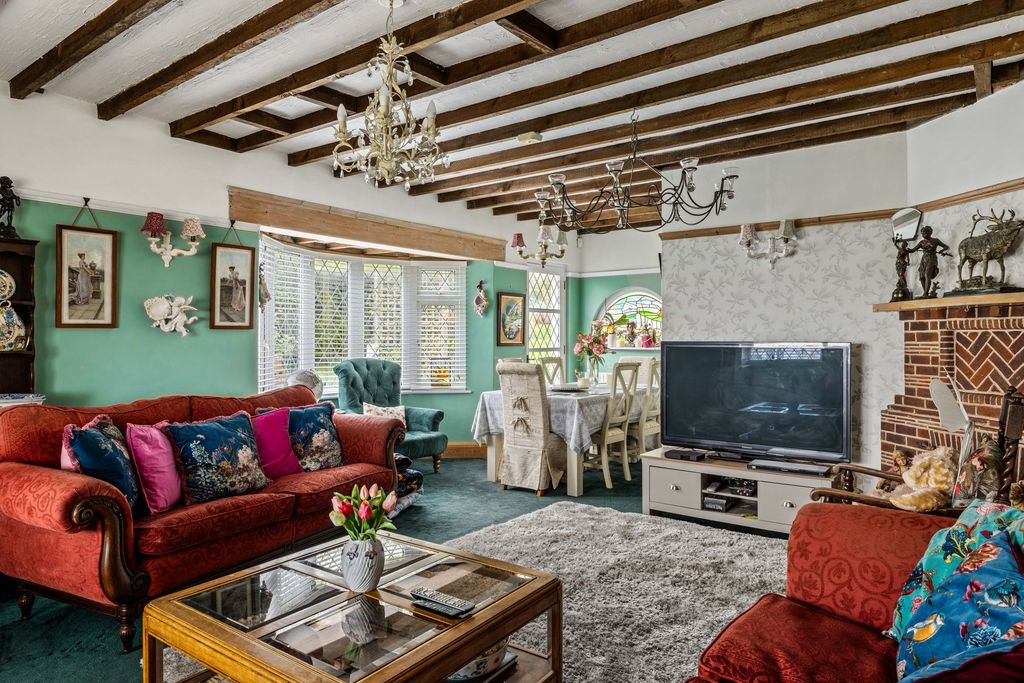 Property photo 2 of 26