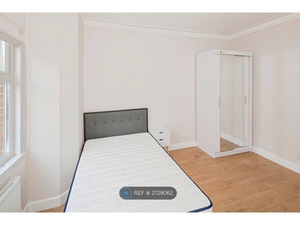 Property photo 1 of 4