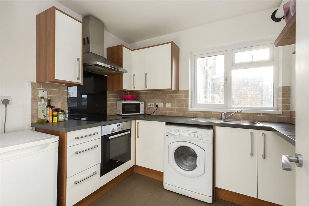 Property photo 2 of 12 Picture No. 05