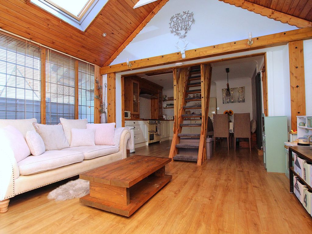 Property photo 3 of 24