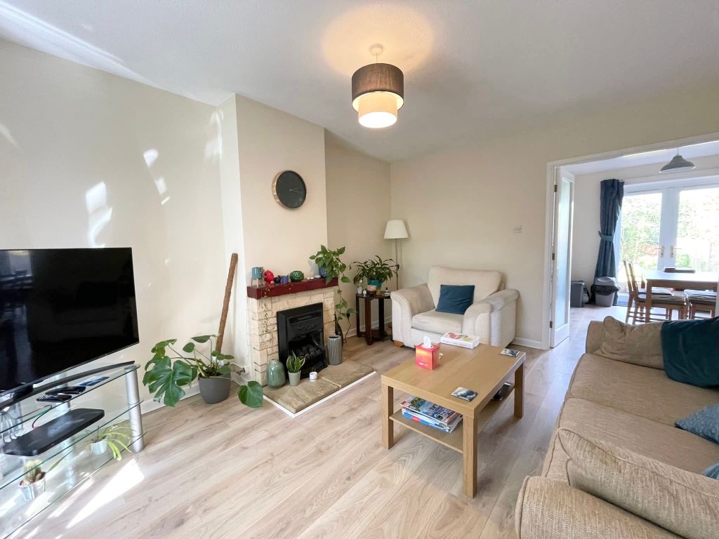 Property photo 3 of 9 7A8533B3-6E90-4144-Abca-Bcc3Acbbaf1B