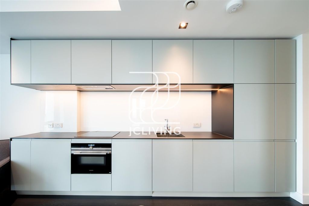 Property photo 3 of 9 Dsc03464-???-??.Jpg