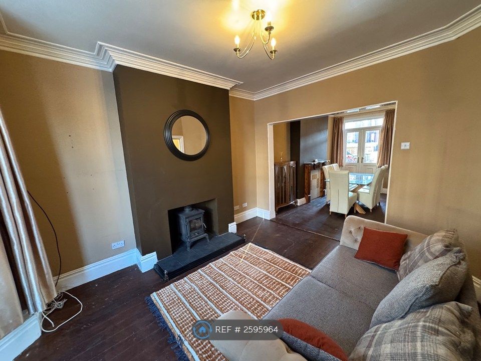 Property photo 1 of 35