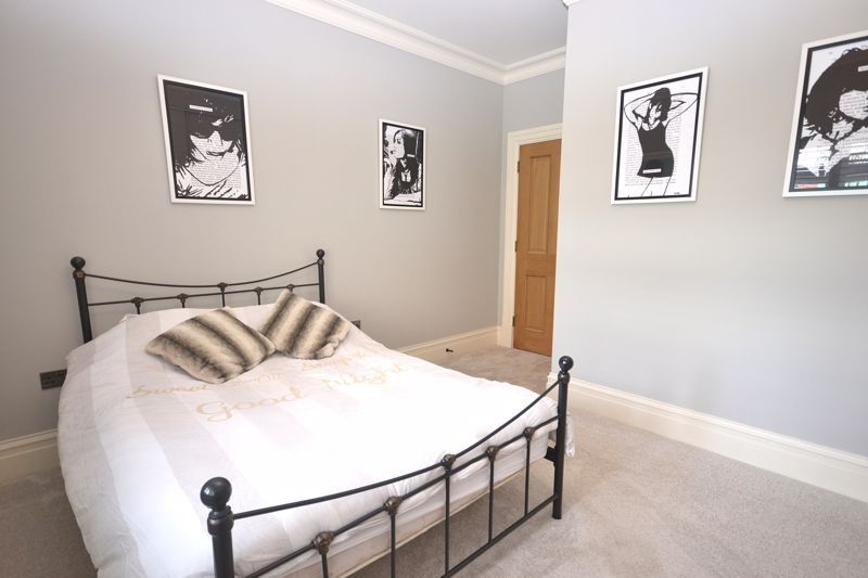 Property photo 3 of 17 Photo 10