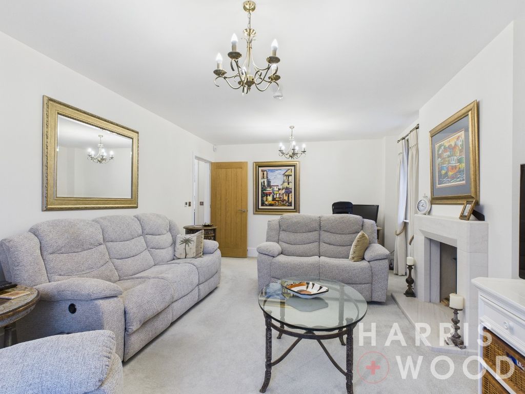 Property photo 3 of 41 4820853