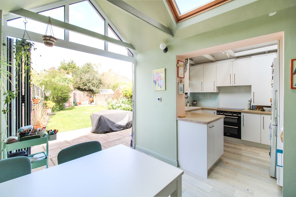 Property photo 3 of 14