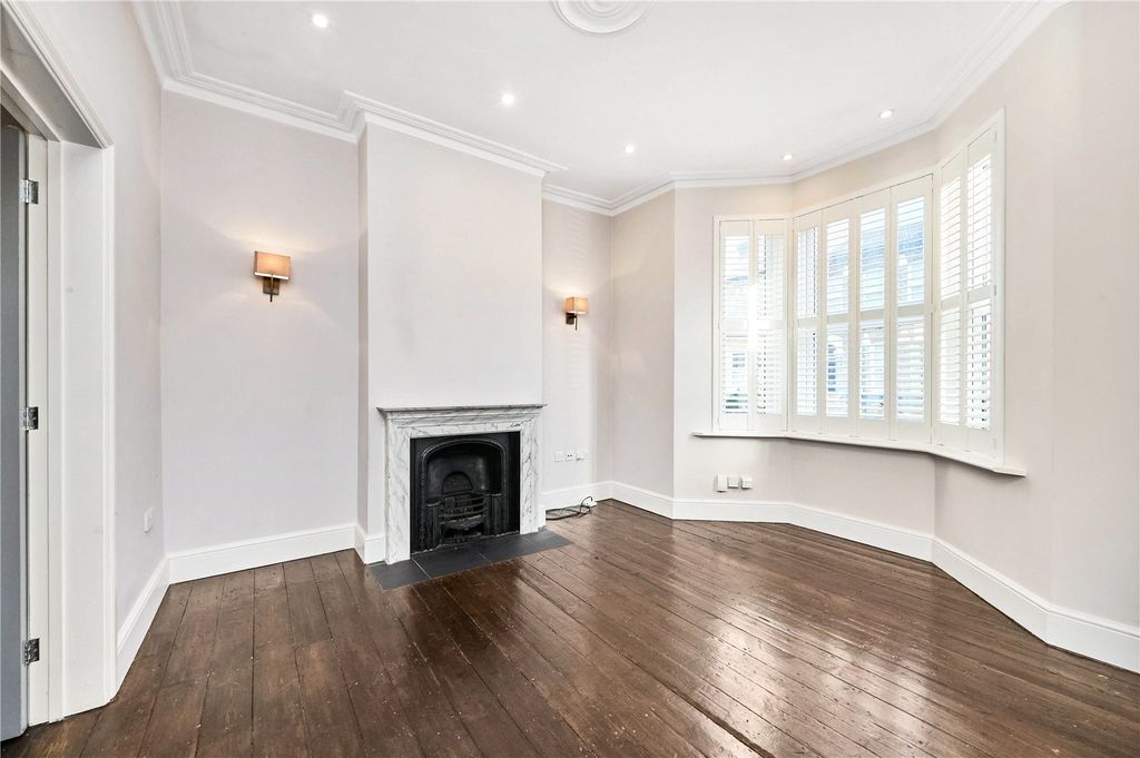 Property photo 3 of 17 Picture No. 06