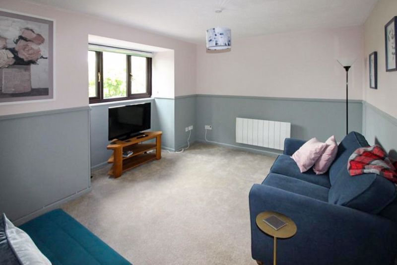 Property photo 3 of 6 Photo 1