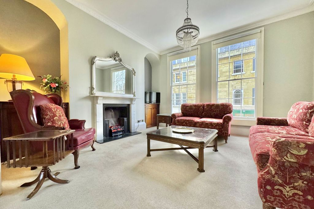 Property photo 2 of 25