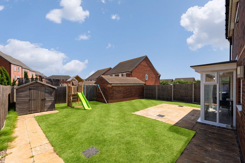 Property photo 3 of 31