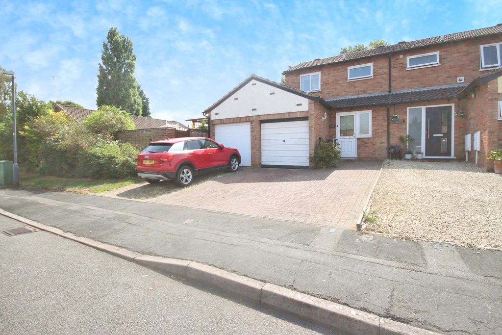 Property photo 1 of 12 Front