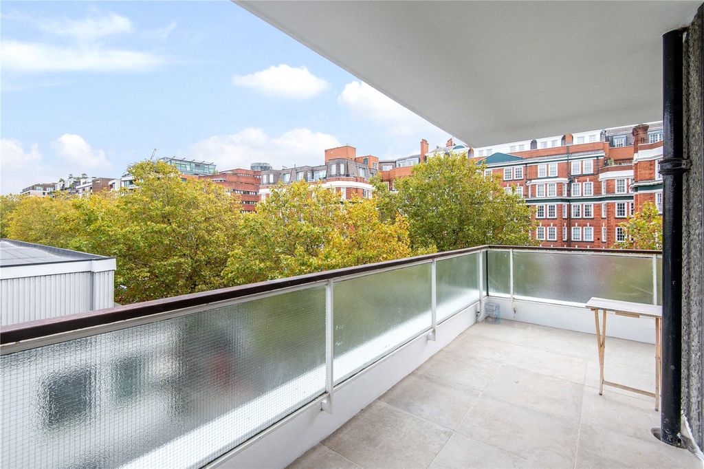 Property photo 3 of 13 Picture No. 05