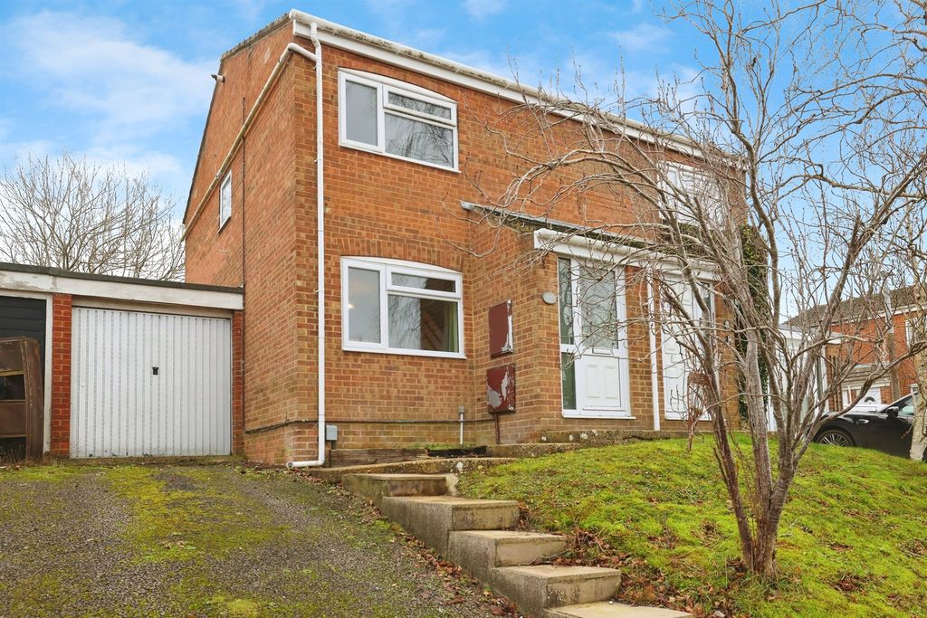 Property photo 1 of 12