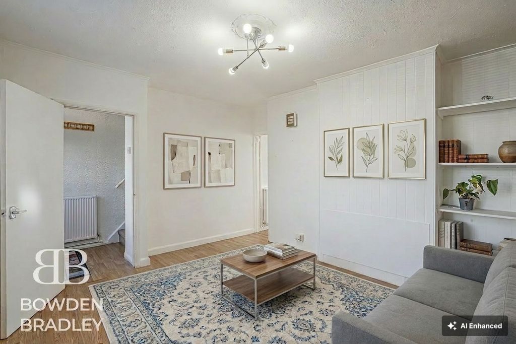 Property photo 3 of 24