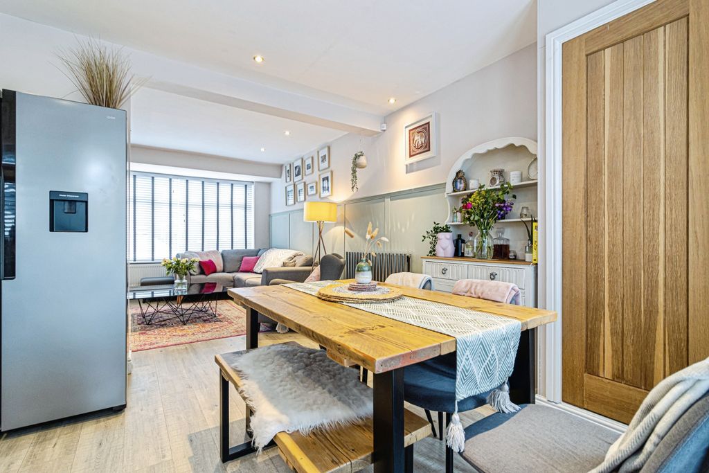 Property photo 1 of 15 Dining Area