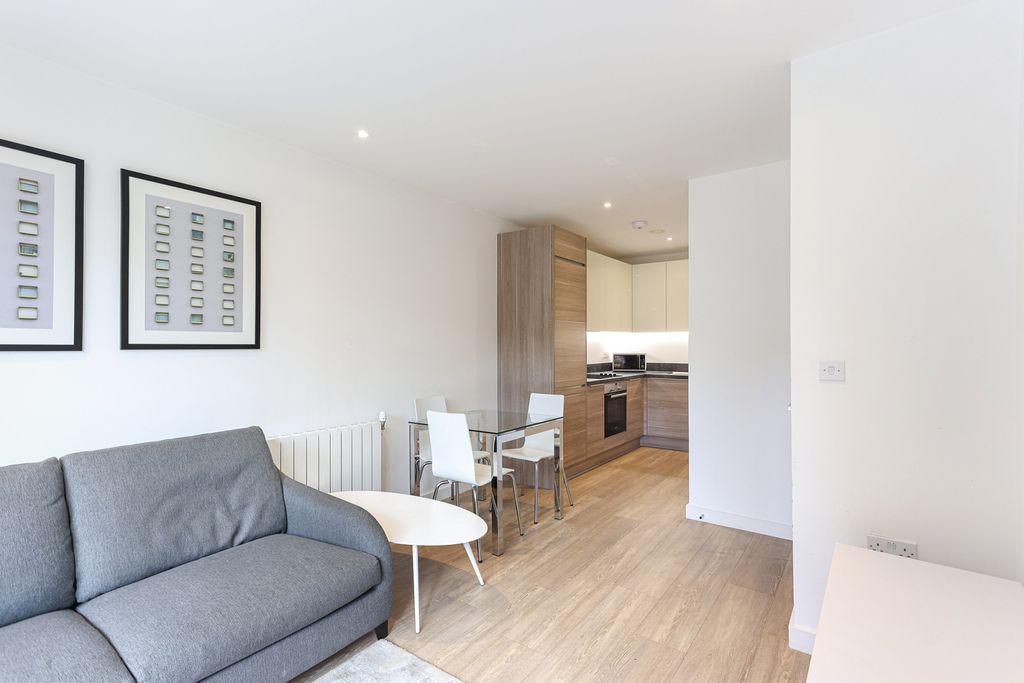 Property photo 3 of 25 Picture No. 11