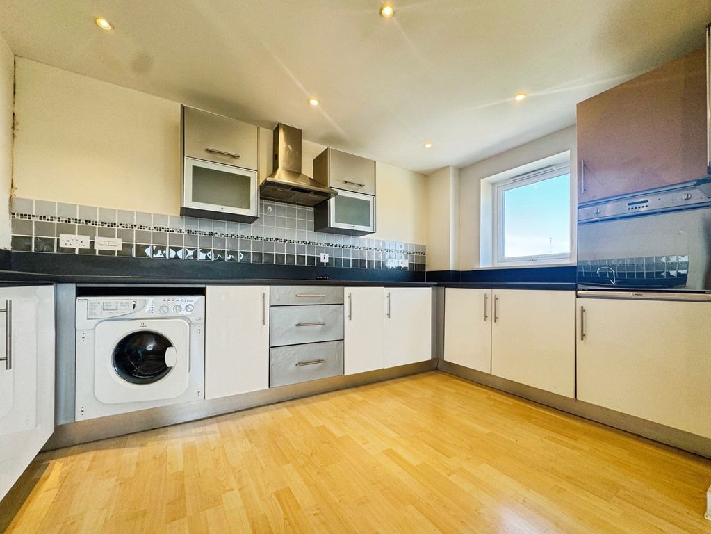 Property photo 3 of 7 Pbox-Img.Jpg