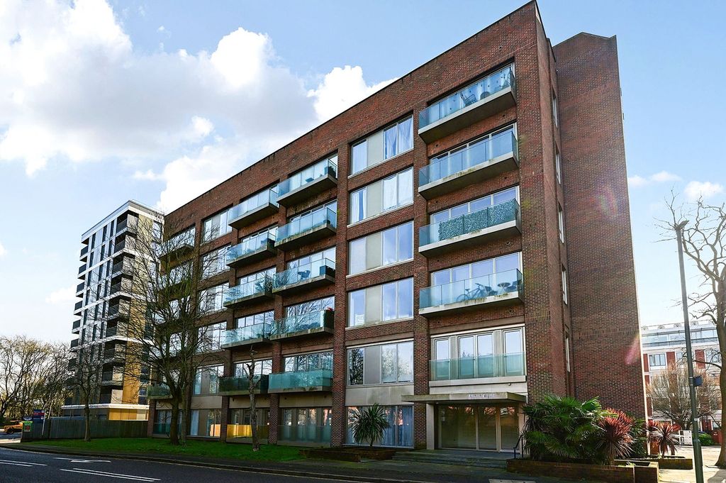 Property photo 2 of 12 Picture No. 25