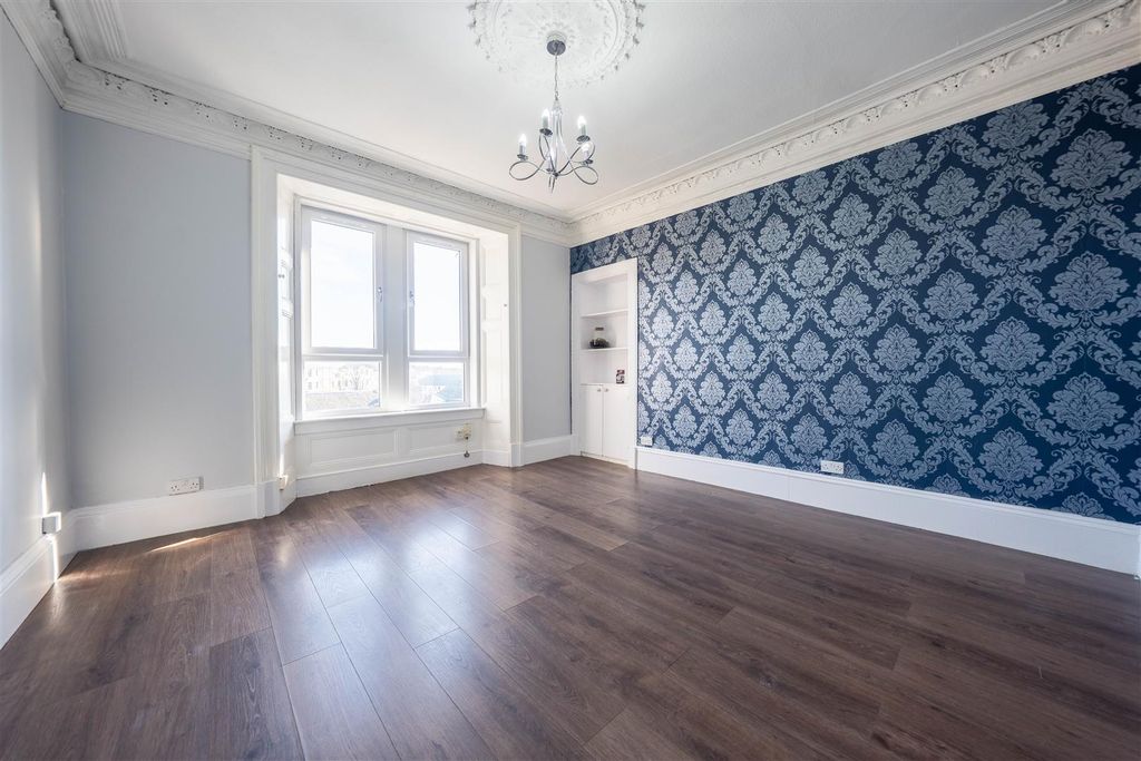 Property photo 3 of 17 Dsc00956-Hdr.Jpg