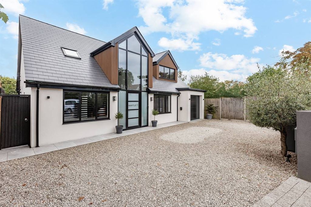 Property photo 1 of 37