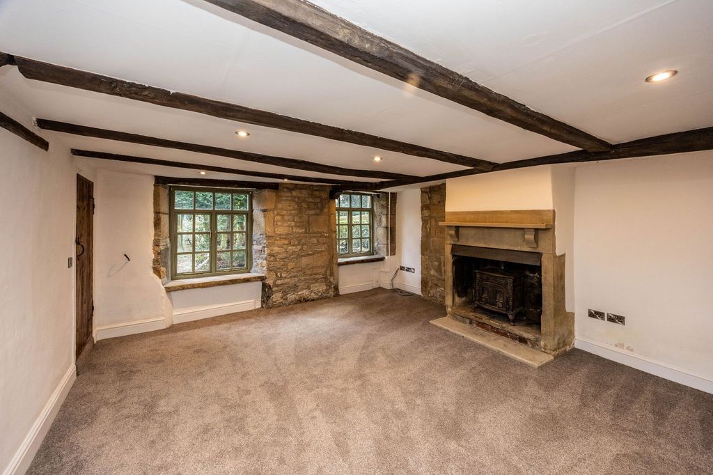 Property photo 3 of 30