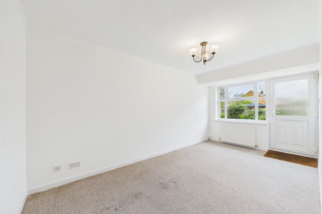 Property photo 3 of 5 Picture No. 05