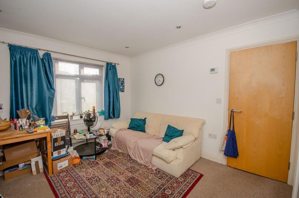 Property photo 2 of 11 Lounge Area.Jpg