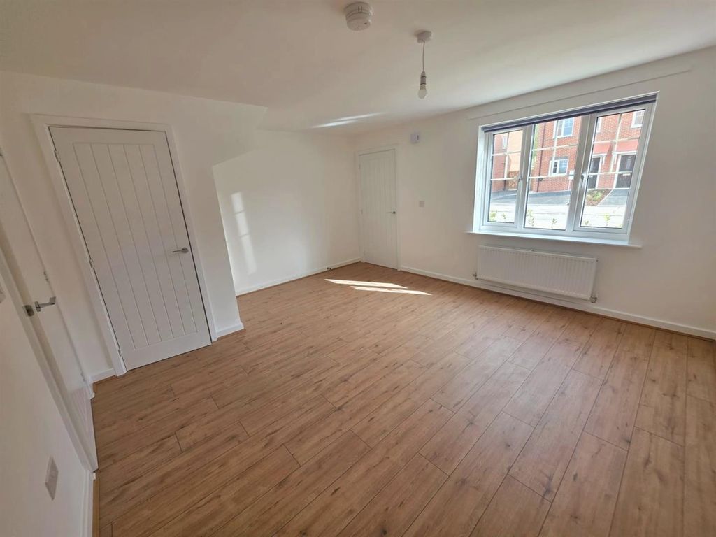 Property photo 2 of 13 Living Room.Jpeg