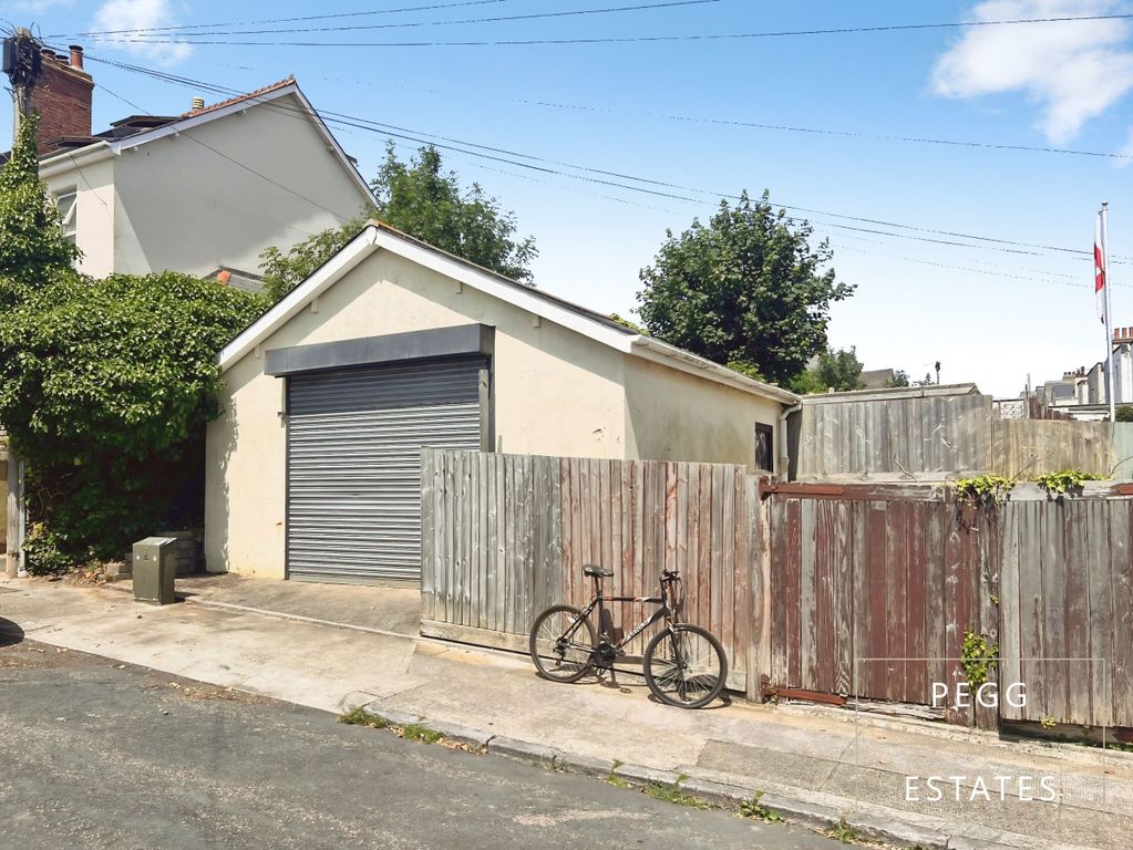 Property photo 2 of 2