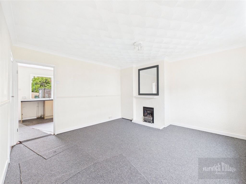 Property photo 3 of 13 Picture 3