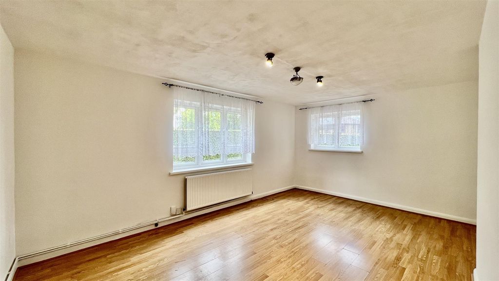 Property photo 3 of 7 Reception Room
