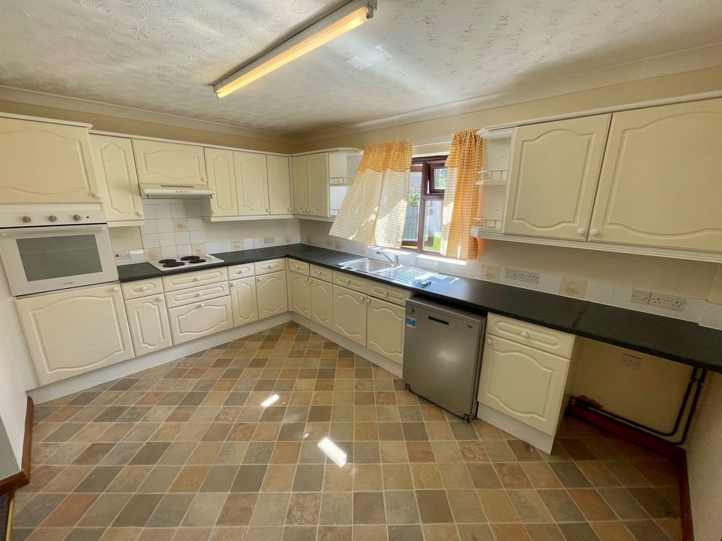 Property photo 2 of 18 View