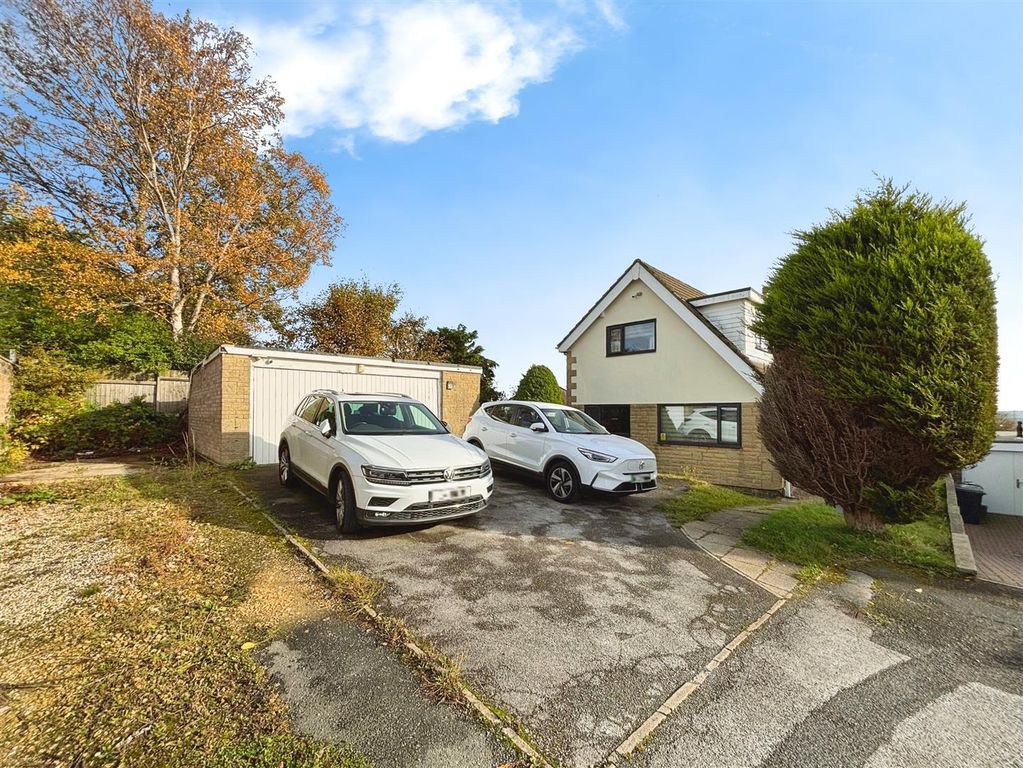 Property photo 1 of 20 Double Garage And Driveway