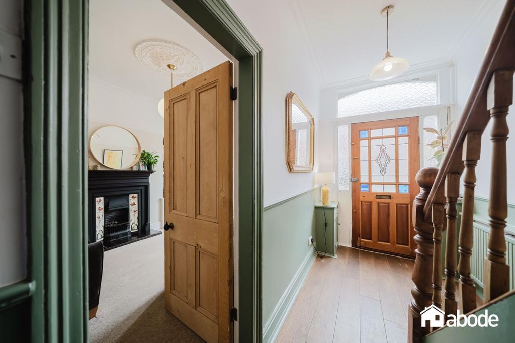 Property photo 2 of 19 Dsc04142-Hdr.Jpg