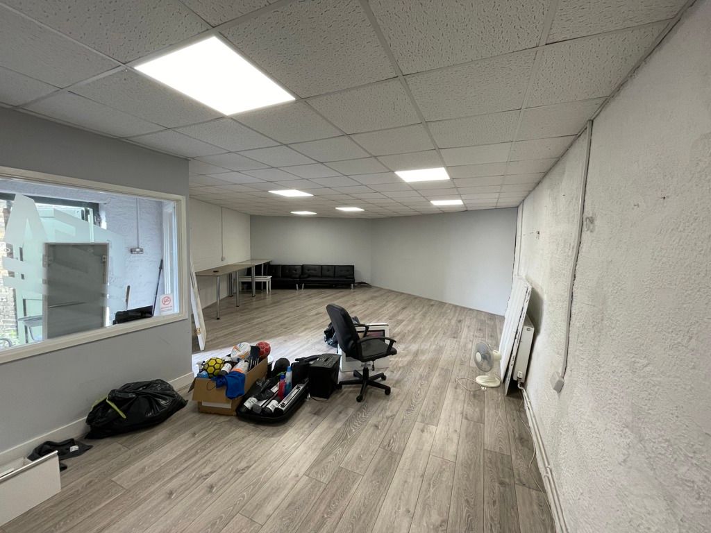 Property photo 2 of 6 Photo 1