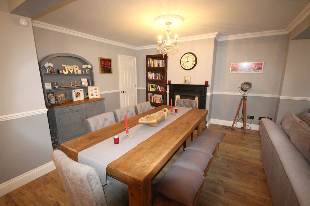 Property photo 3 of 15 Picture No. 33