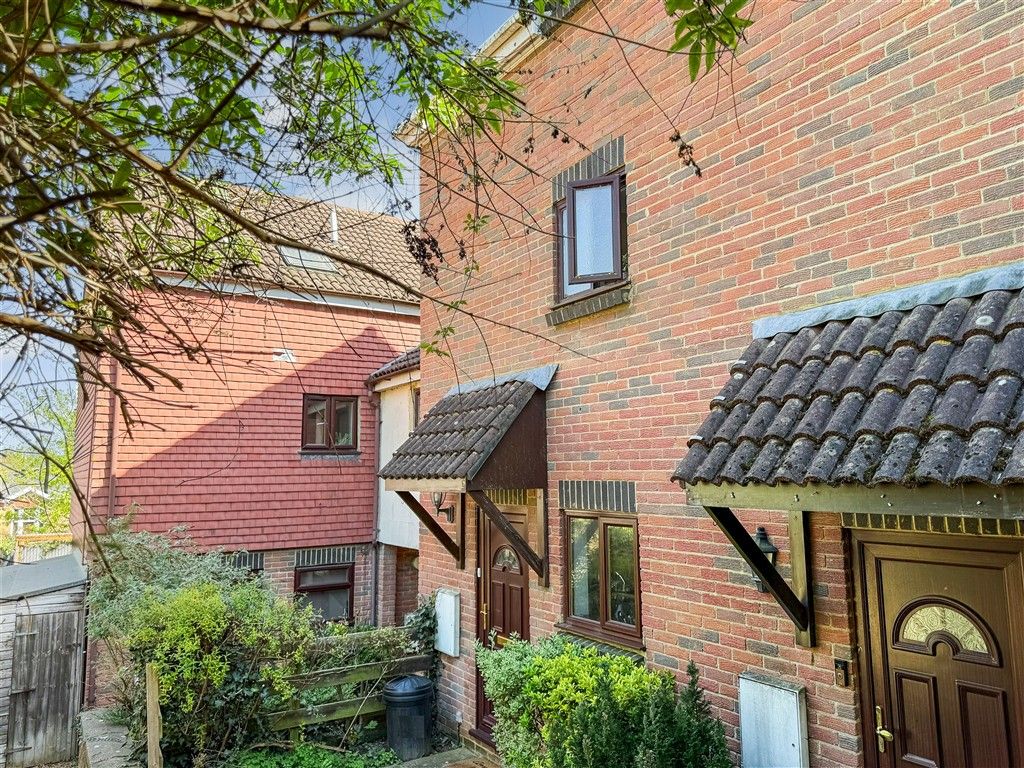 Property photo 1 of 12 Front