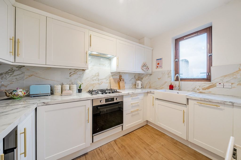 Property photo 1 of 8 Picture No. 04