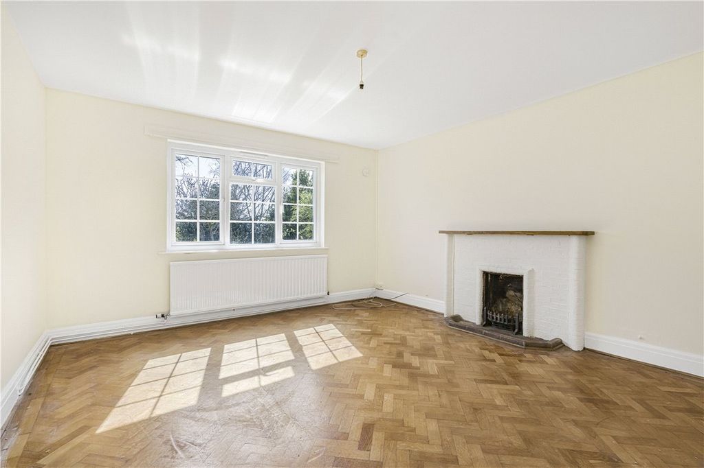 Property photo 2 of 21 Picture No. 02