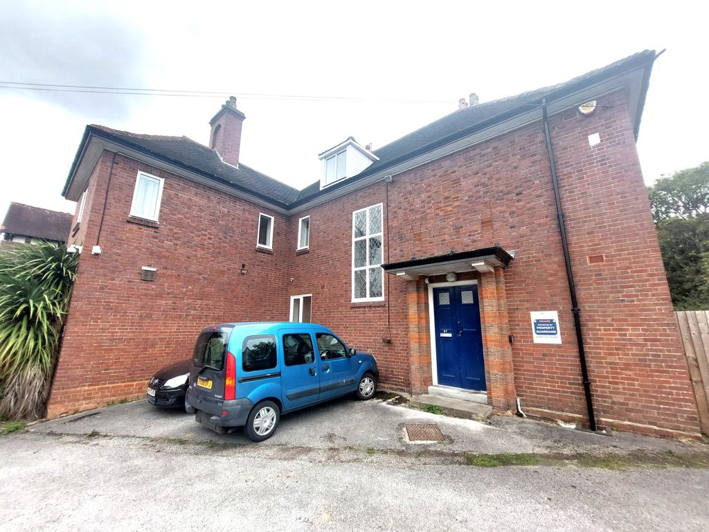 Property photo 1 of 4