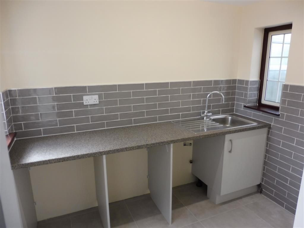 Property photo 3 of 9 Utility Room
