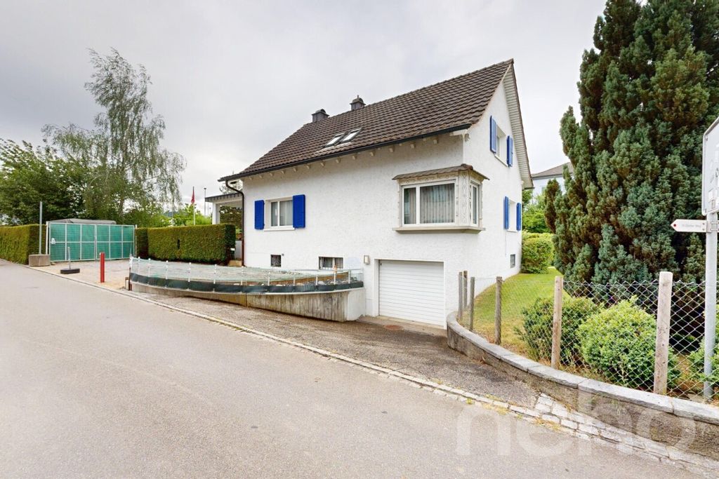 Property photo 3 of 12